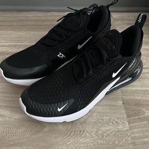 COPY - COPY - Nike AirMax 270 Black/White